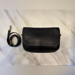 Vintage Coach black Ritchie bag. Classic cross-body with removable strap. Used.